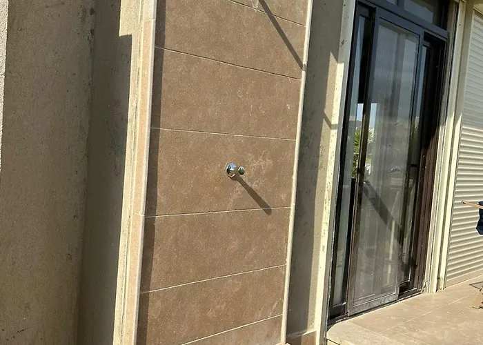 Villa مستقله للإيجار فى ازها العين السخنه *