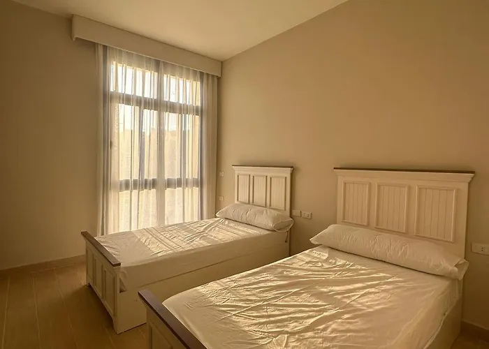 Villa مستقله للإيجار فى ازها العين السخنه Ain Sukhna